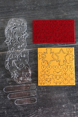 Ёлочка с подарками. Комплект из 3 сюжетов + подставка