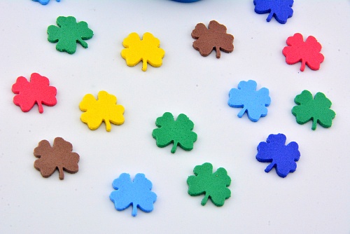 Фигурный дырокол 1.6 см Лист