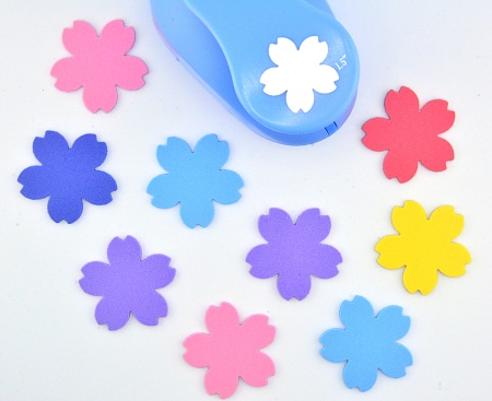 Фигурный дырокол 3,7 см Сакура