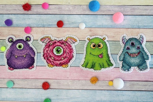 Монстрики. Значки. Магниты