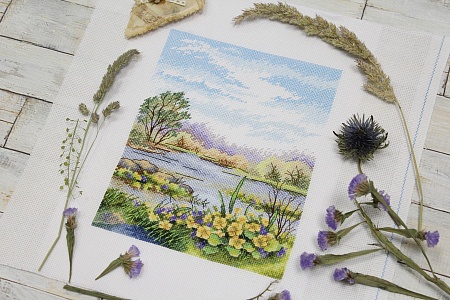 Вышивка крестом Лесной пруд