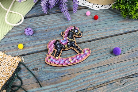 Набор для вышивания Лошадка тёмная