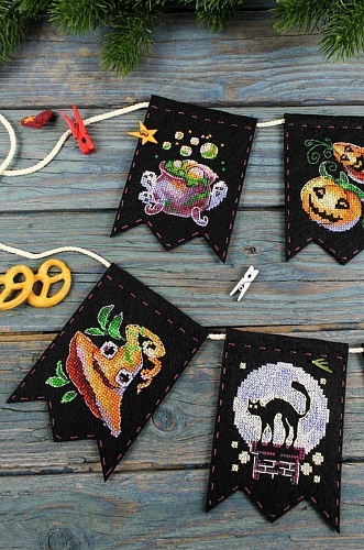 Гирлянда «Колдовские сюжеты» (7 флажков)