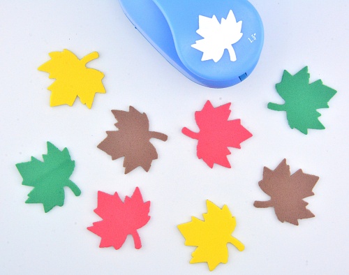 Фигурный дырокол 3,7 см Кленовый лист