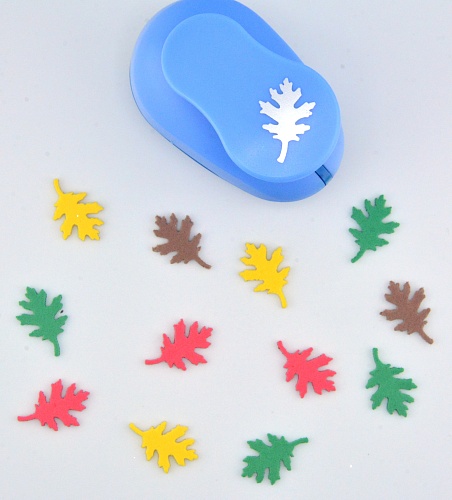 Фигурный дырокол 2,5 см Листик