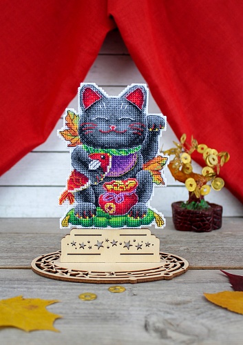 Черный манеки-неко