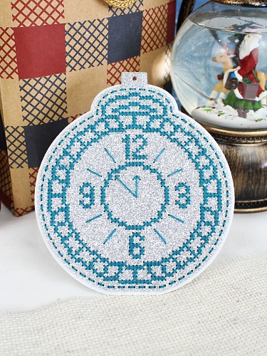 Новогодняя игрушка Скоро полночь