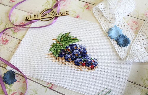 Спелая смородина