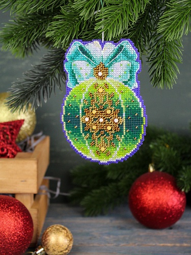 Елочный шар. Волшебство леса