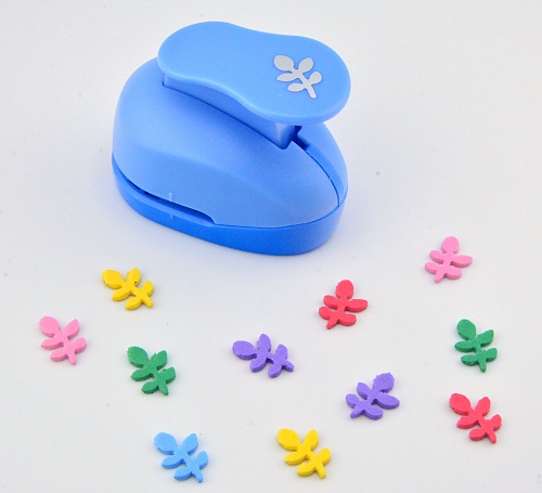 Фигурный дырокол 1.6 см Веточка