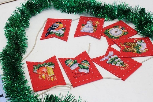 Гирлянда «Новогоднее настроение» (7 флажков)