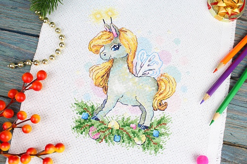 Праздничная лошадка