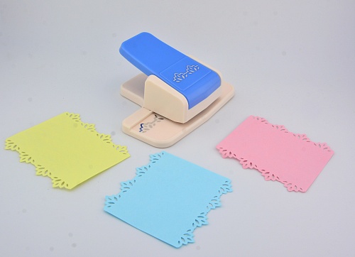 Дырокол для декора края 4 см Цветы