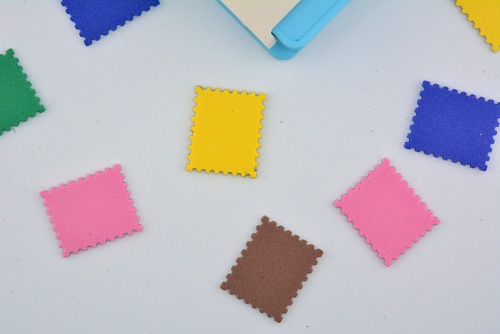 Фигурный дырокол 25х21 мм Марка