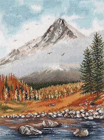 Вышивка крестом Осень в горах