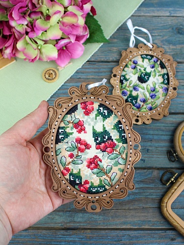 Миниатюра. Брусничный лес