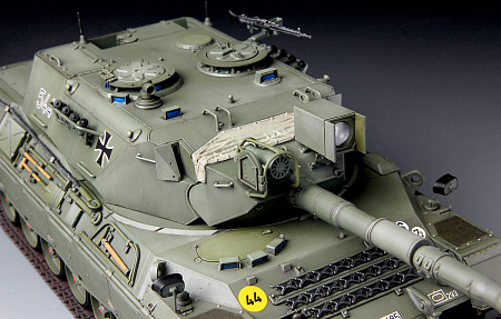 Сборная модель Танк German Main Battle Tank Leopard 1 A3/A4