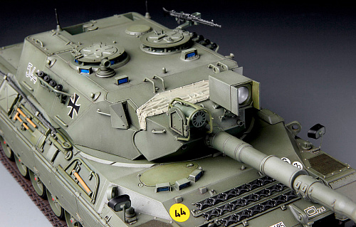 Танк German Main Battle Tank Leopard 1 A3/A4