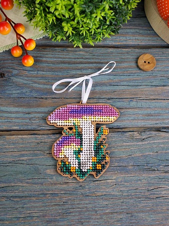 Вышивка бисером Ёлочная игрушка. Сыроежка