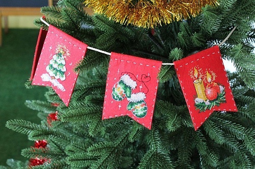 Гирлянда «Новогоднее настроение» (7 флажков)