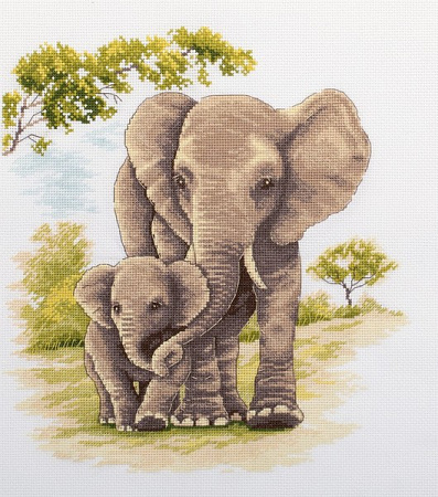 Вышивка крестом Мать и дитя. Слоны