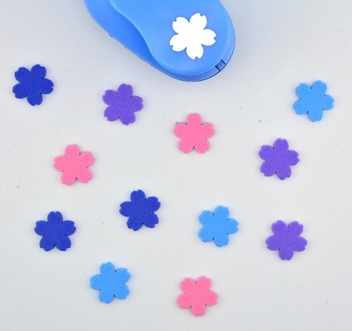 Фигурный дырокол 1.6 см Сакура