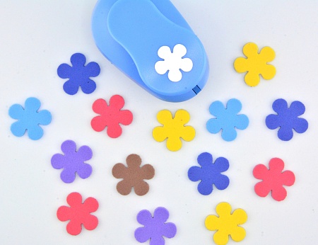 Фигурный дырокол 2,5 см Пятилистник-2