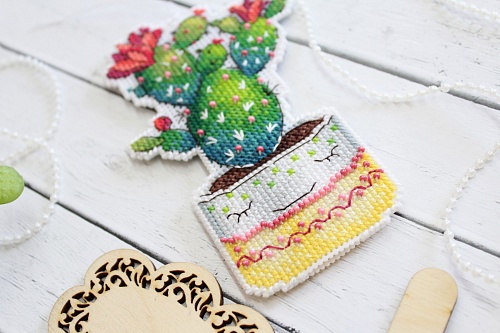 Колючий друг