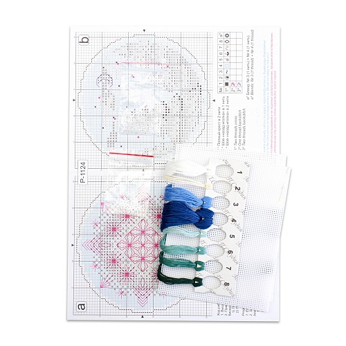 Новогодний шар с узорами