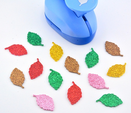 Фигурный дырокол 3,7 см Листик-2