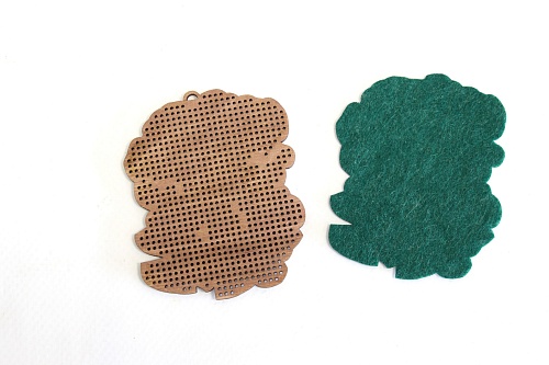 Ёлочная игрушка. Лисички