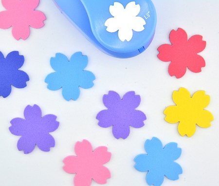 Фигурный дырокол 3,7 см Сакура