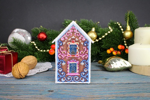 Объёмная игрушка. Домик с узорами