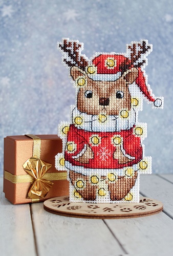 Новогодний олень