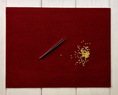 Коврик для бисера полиэстер 30 х 23 х 0.4 см цв. бордовый