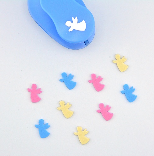 Фигурный дырокол 1.6 см Ангелочек