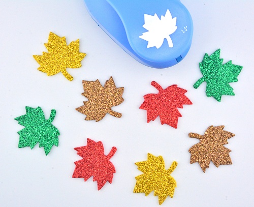 Фигурный дырокол 3,7 см Кленовый лист