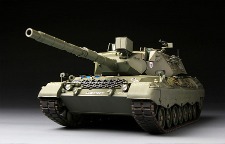 Сборная модель Танк German Main Battle Tank Leopard 1 A3/A4